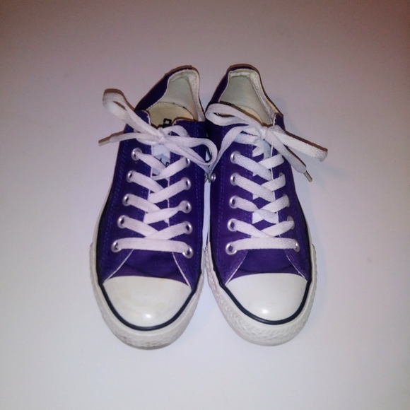 plum converse shoes